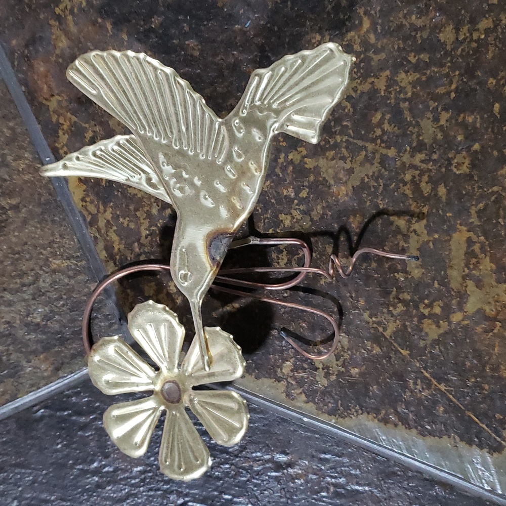 2X HOST PICK. Vtg. 3 Home Interior Brass Hummingbirds & Flowers Wall Hangings - Picture 4 of 4